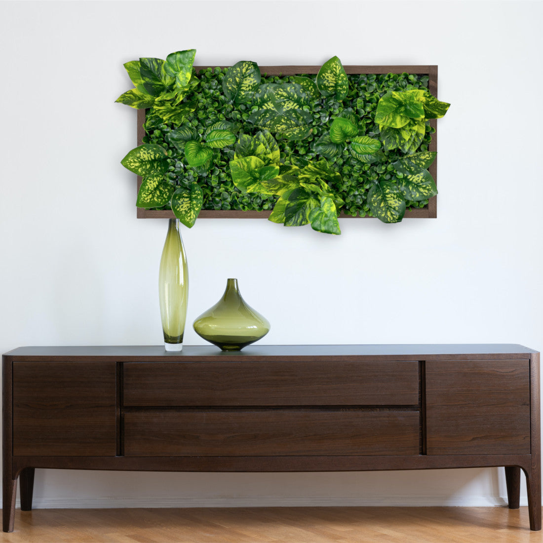 Plantframe/Pflanzenwand/Mooswand "CALI" aus Realtouch Kunstpflanzen mit Fichtenholzrahmen